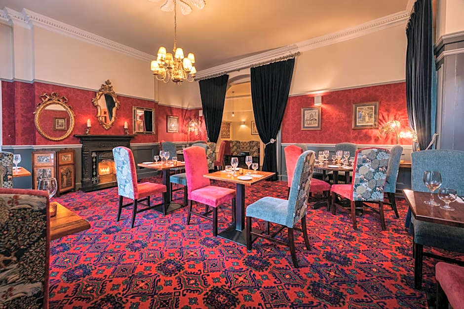 Castle Hotel