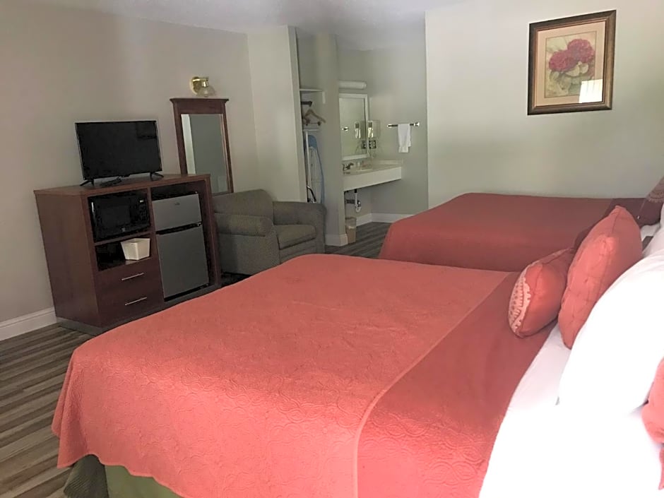 Western Holiday Lodge