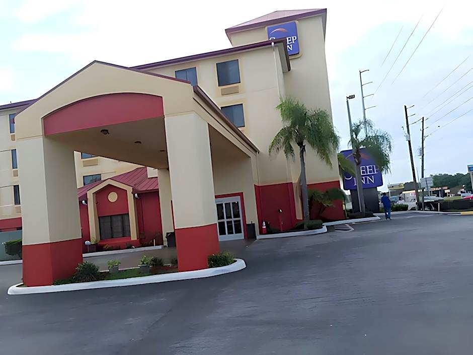 Sleep Inn Leesburg Chain of Lakes