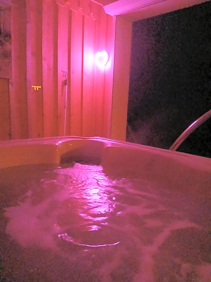 Love-Room Spa de la TRUFFIERE