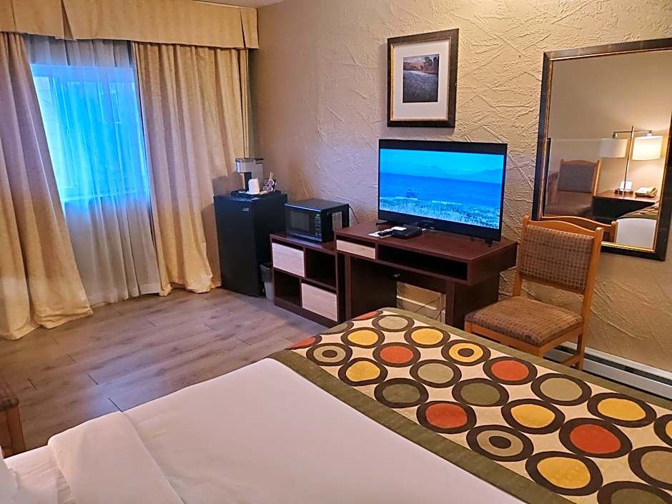 Super 8 by Wyndham Duncan