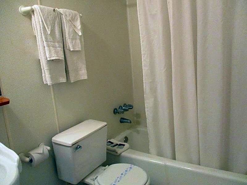 Lax Suites – Inglewood, CA