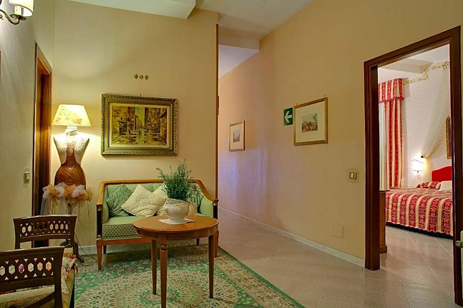Photo 1 of 4 of Quadruple Room