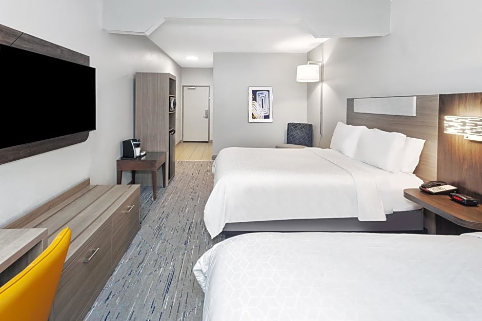 Holiday Inn Express & Suites Carmel North  Westfield By IHG