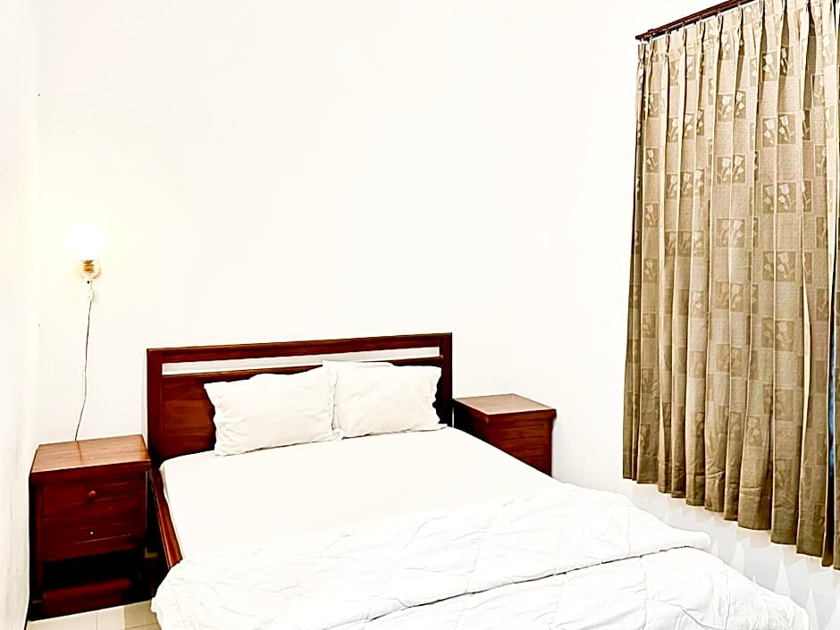 D Maktab Syariah Mitra RedDoorz Malang