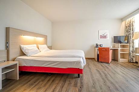 Standard Double or Twin Room with Balcony