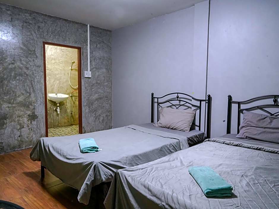 RoomQuest Amphawa VaylaSamran