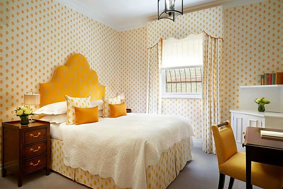 Photo 1 of 4 of Cozy Double Room