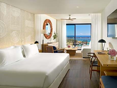 Junior Suite Mare (3 Adults + 1 Child up to 11 years)