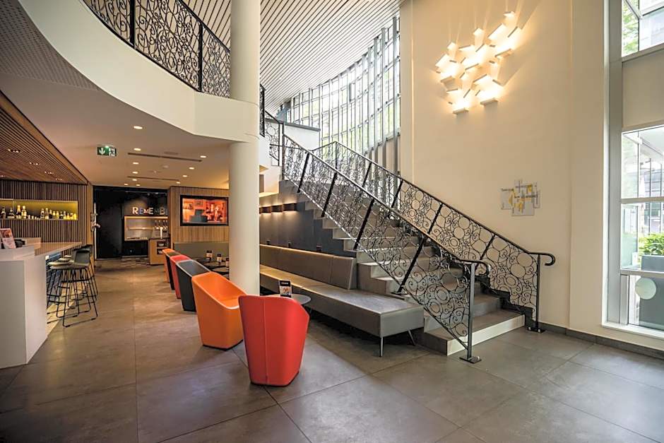 CAMPANILE PARIS 12 - Bercy Village