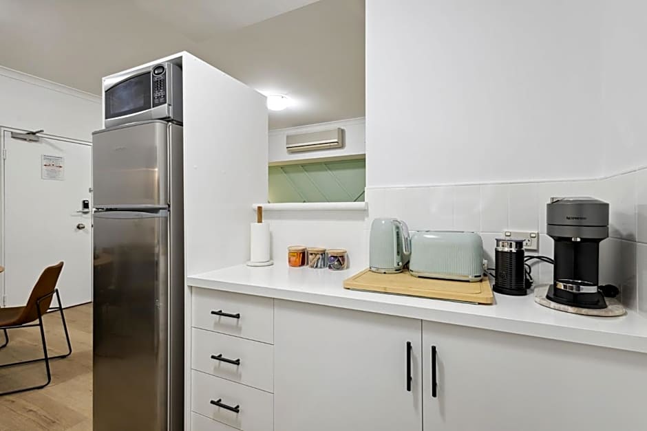 Sleek Northbridge Getaway