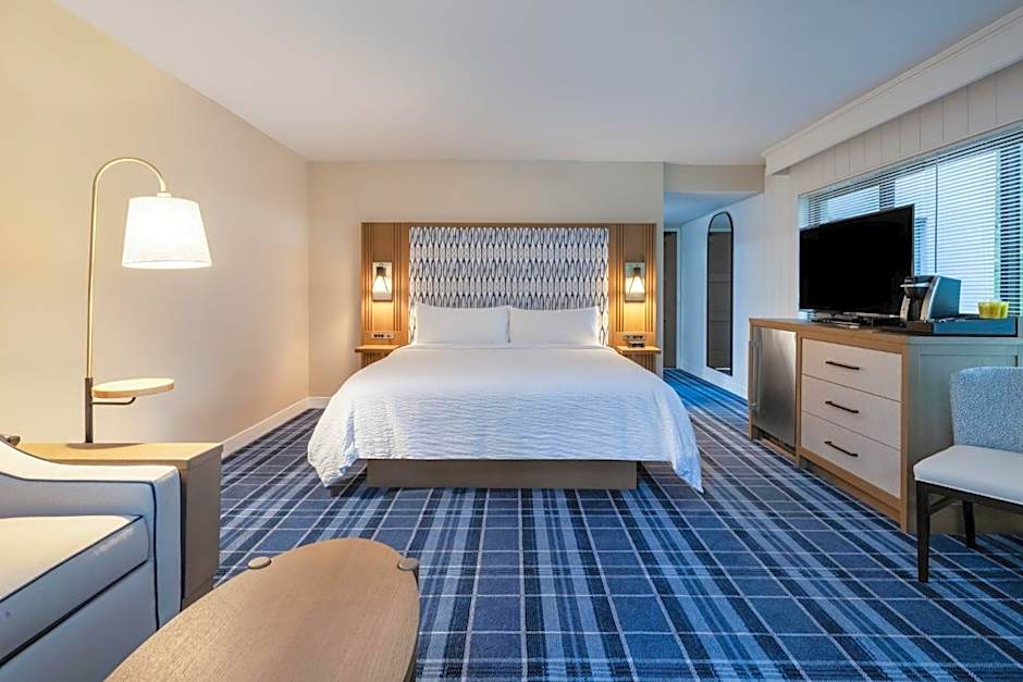 Holiday Inn Bar Harbor Regency Hotel By IHG