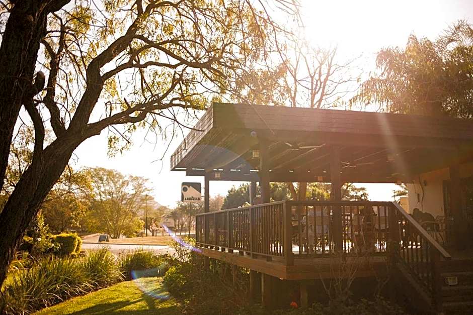 Hamiltons Lodge & Restaurant