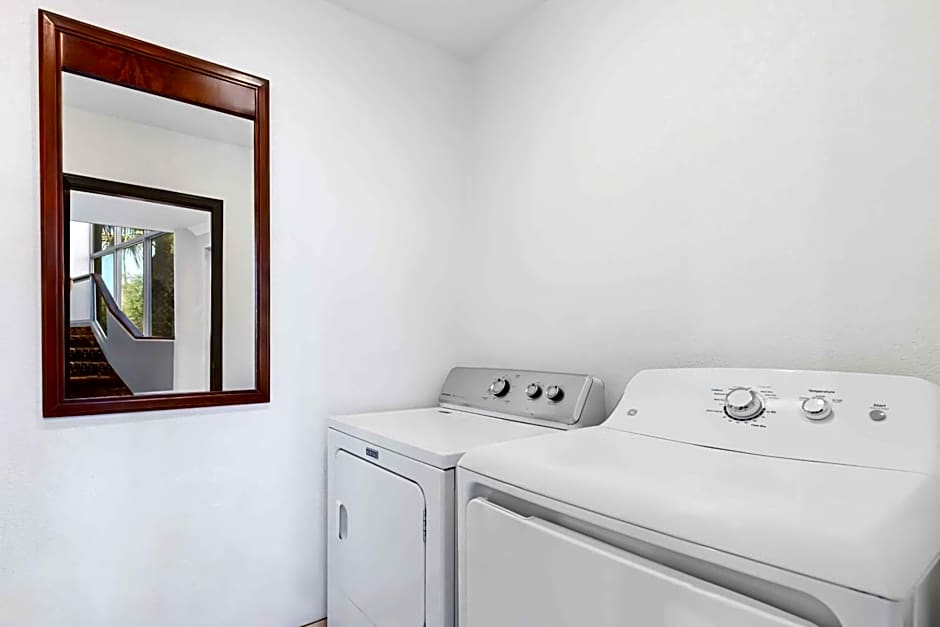 Best Western Date Tree Hotel