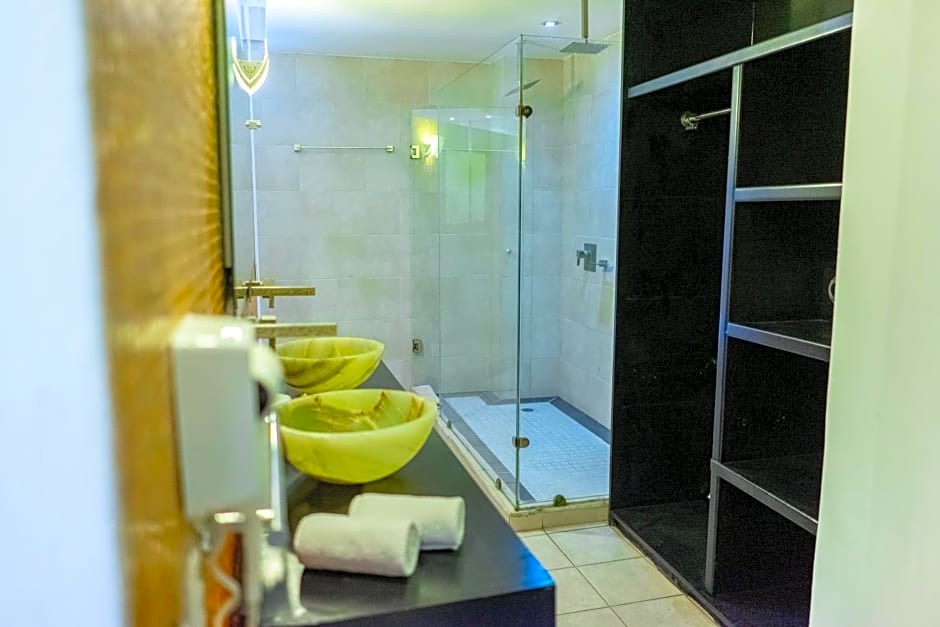 In Fashion Hotel & Spa - Adults Only