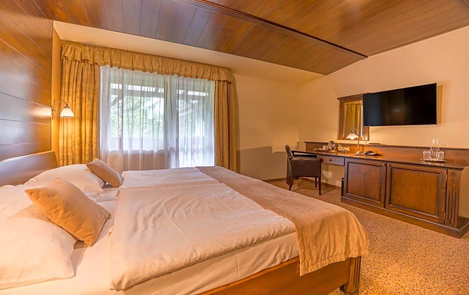 APLEND Wellness Hotel Borovica