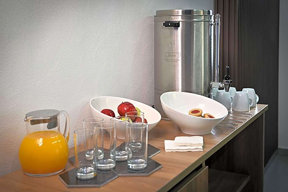 Vista Express Guadalajara Expo Surestay By Bw