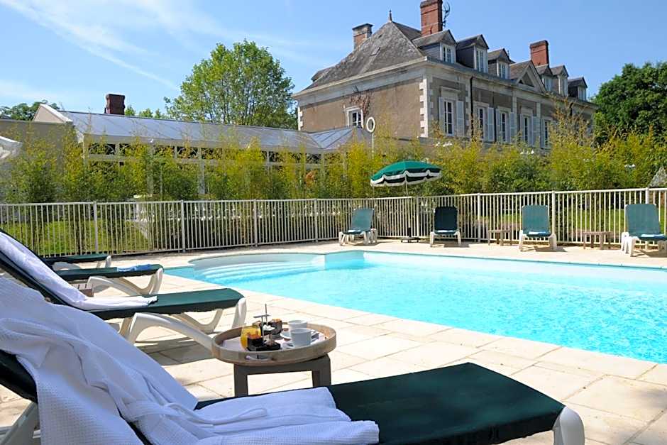 Logis Domaine De Valaudran