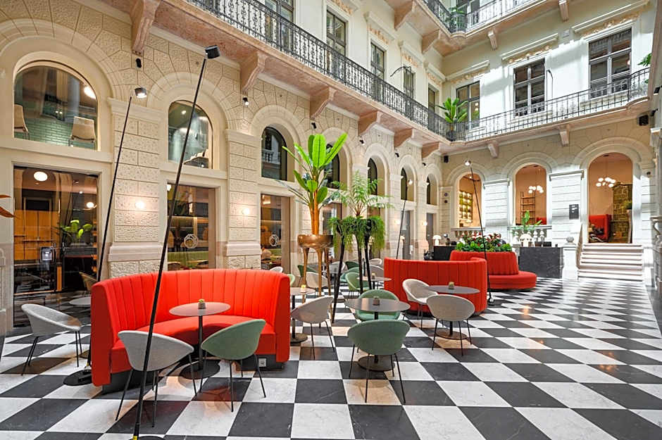 Hotel Oktogon Haggenmacher by Continental Group