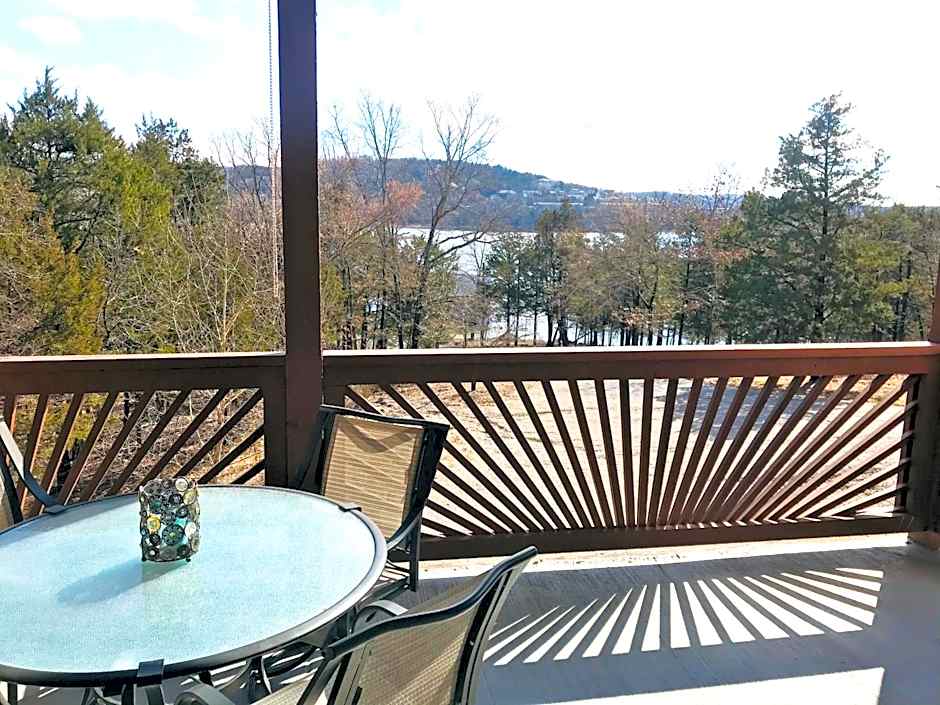 Rockwood Condos on Table Rock Lake With Boat Slips