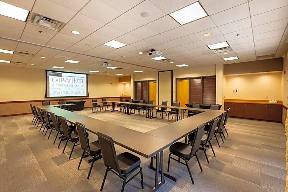 Gateway Hotel And Conference Center