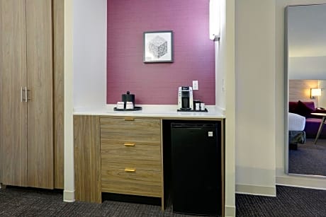 Standard King Room