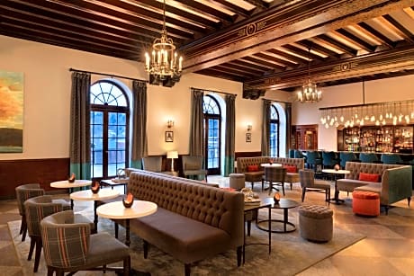 Hotel Saranac, Curio Collection By Hilton