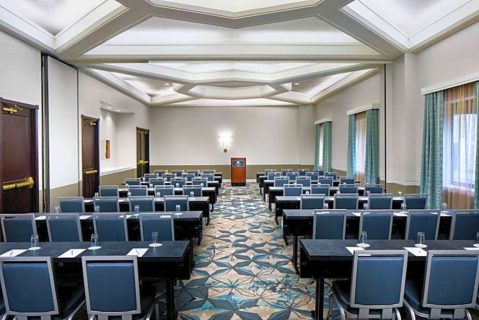 DoubleTree by Hilton Nashua