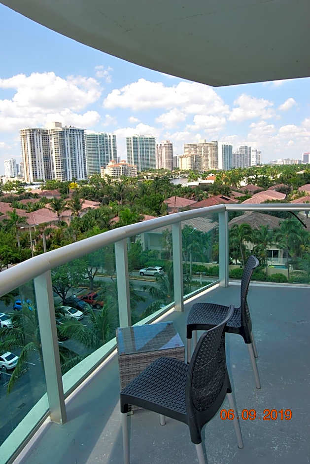 Ocean Reserve Piso 7 STR-310