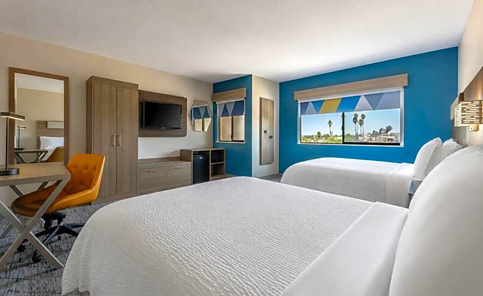 Holiday Inn Express San Diego South - National City By IHG