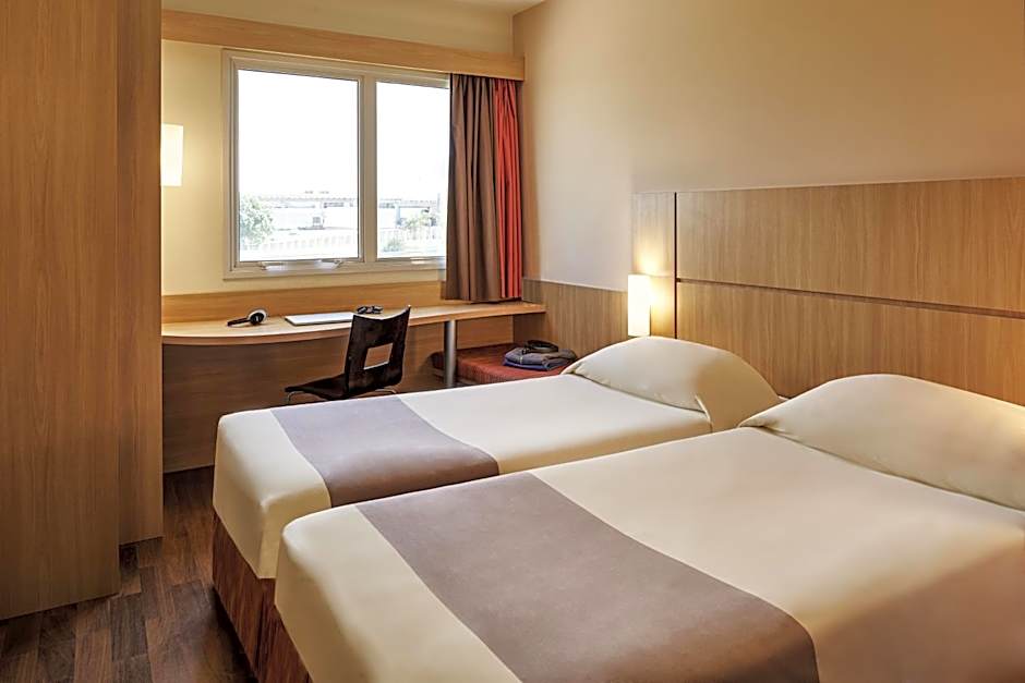 Ibis Sofia Airport