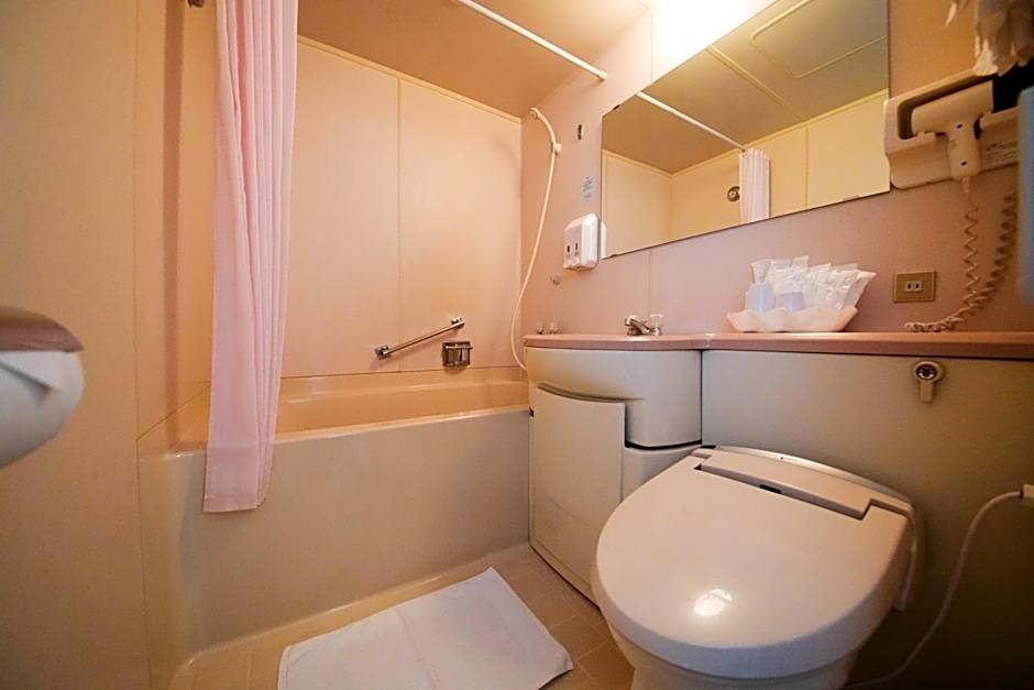 Mito Hotel Season