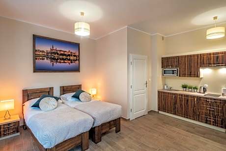 Apartment Triple