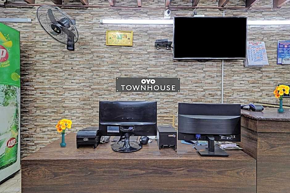 Super Oyo Townhouse 1096 Hotel Redfox Nungambakkam – Chennai, IL