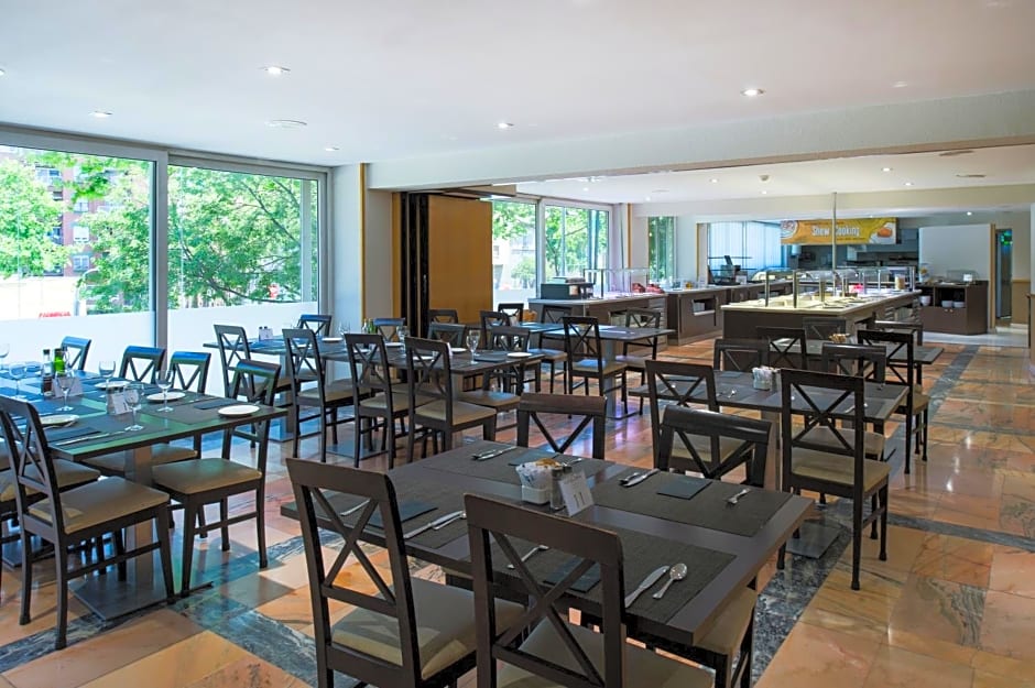 Catalonia Atenas Hotel