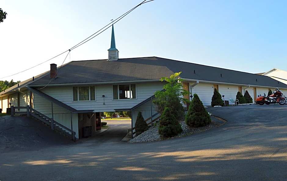 Hollow Inn and Motel