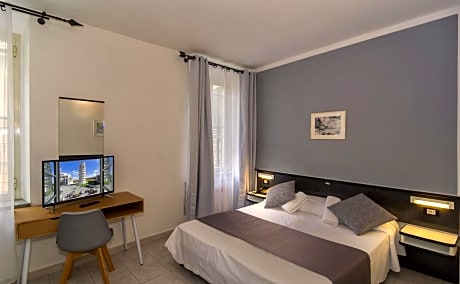 Economy Quadruple Room