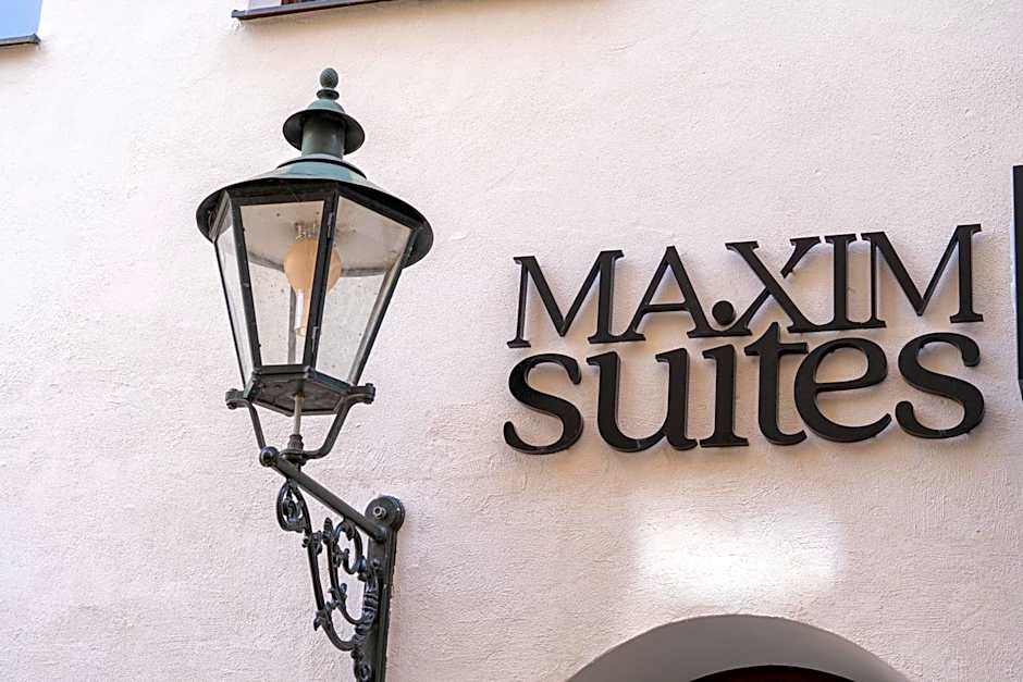 Maxim Suites by Elias Holl
