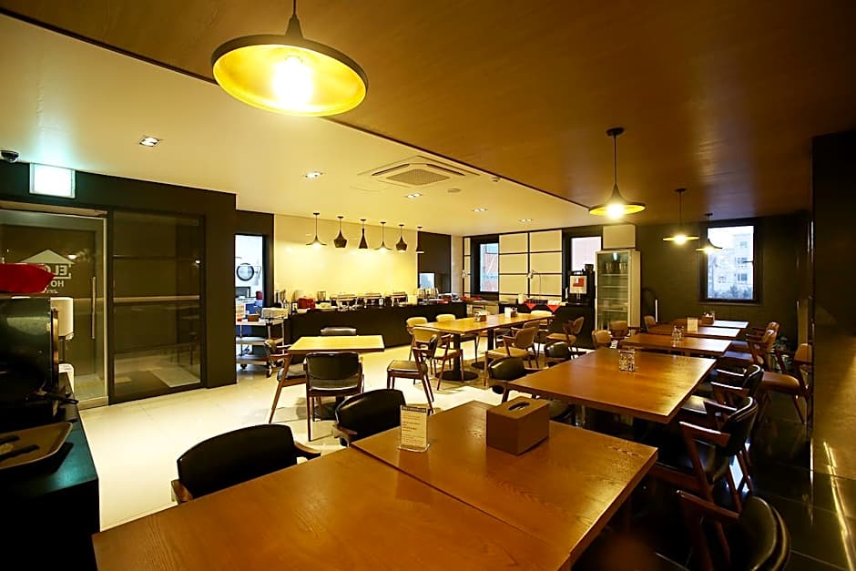 Hwaseong (Hyangnam) elga tourist hotel