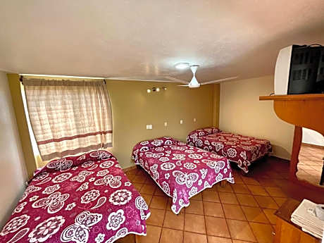 Comfort Triple Room