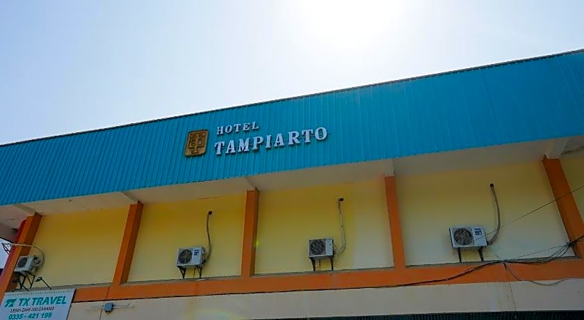 OYO 1652 Hotel Tampiarto