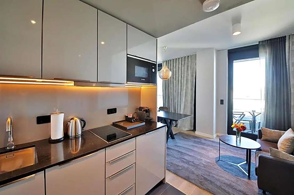 Sky Aparthotel