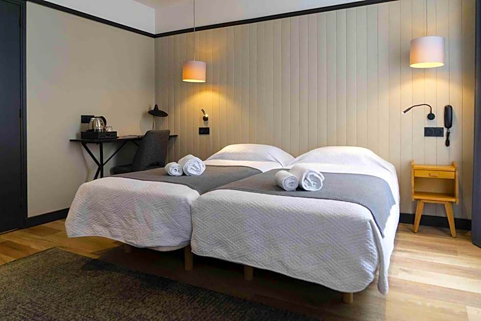 Hotel SUB