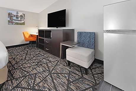 King Room - Non-Smoking