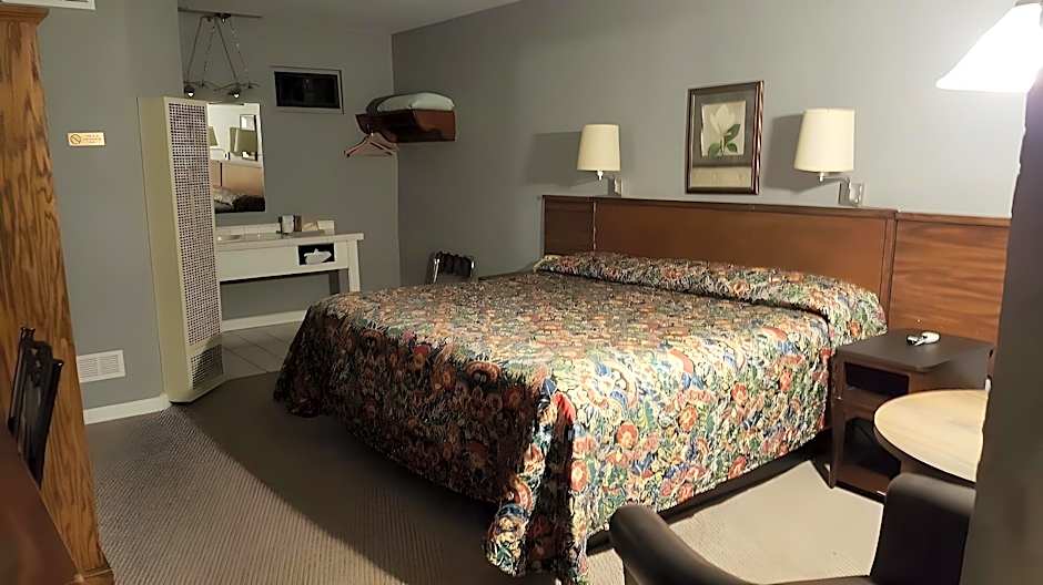Frontier Motel