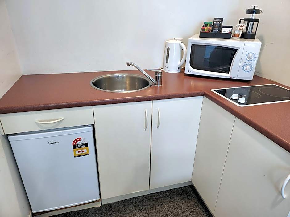 U Studios Paraparaumu Beach (formerly Copperfield Seaside Motel)