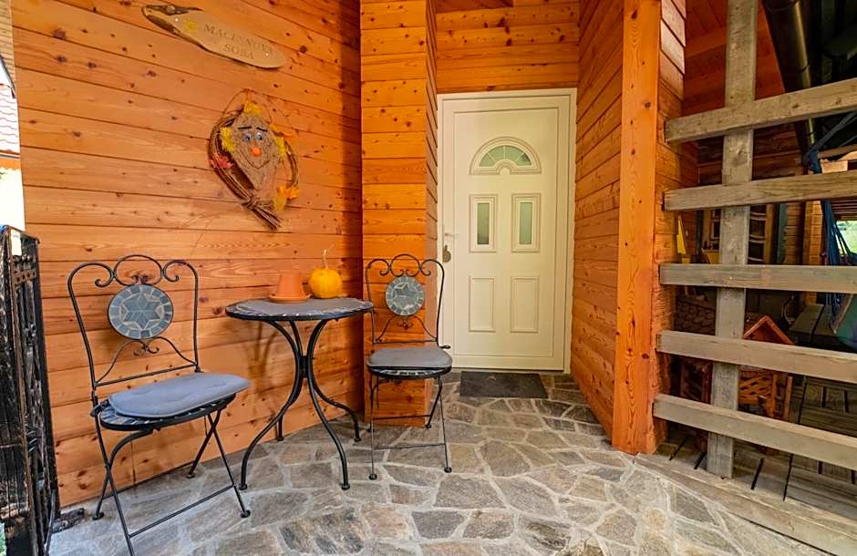 Korošec Apartments and Wellness Centre