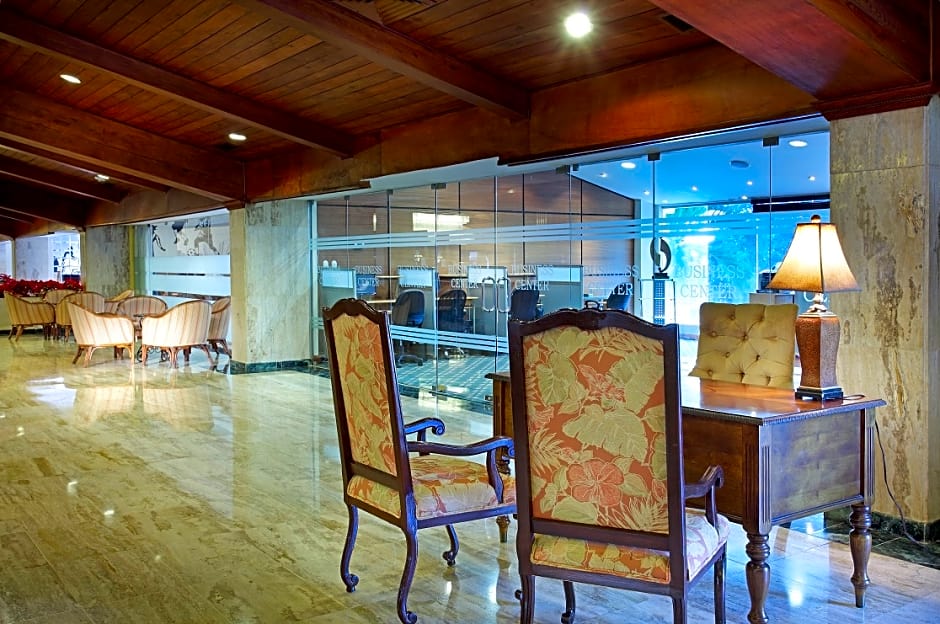 Dominican Fiesta Hotel