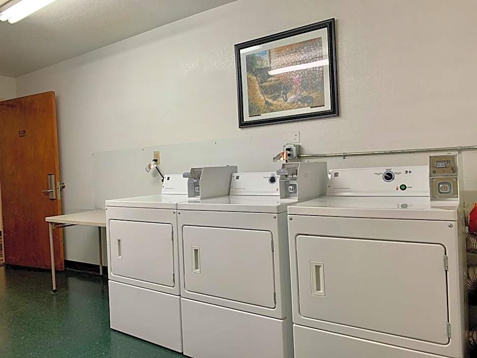 Candlelight Inn Suites Hwy 69 near McAlester