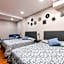 401 Location 3Bdrm 2bath apt with AC Rooftop